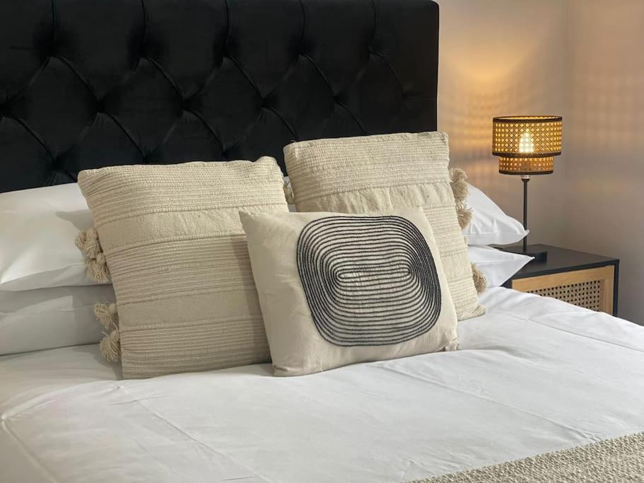 Trendy Apartment In Cardiff Free Parking Exterior photo
